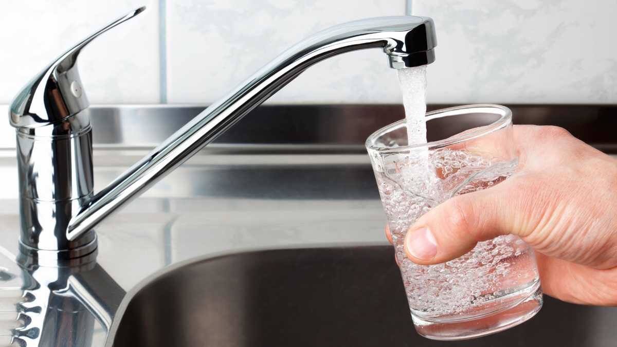 Apa de la robinet – soluția optimă de hidratare pe timp de caniculă!